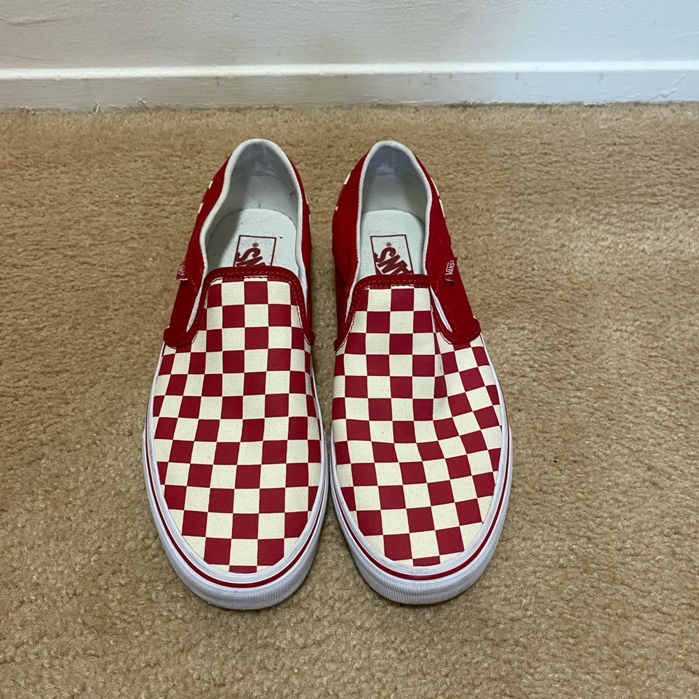 Women’s Slip On Red Checkered Vans